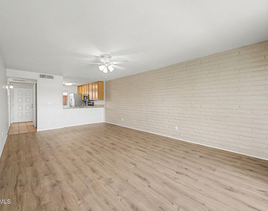 4354 N 82nd Street - Photo Thumbnail 2