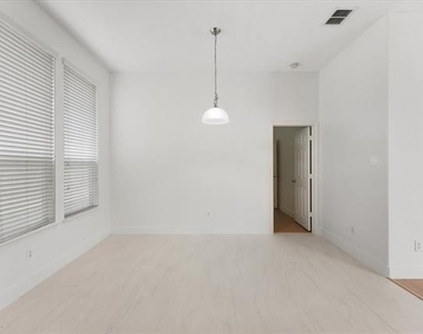 1201 Telese Court - Photo Thumbnail 13