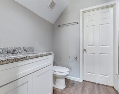 1306 Foley Street - Photo Thumbnail 14