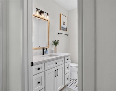 2604 Candlestick Drive - Photo Thumbnail 18
