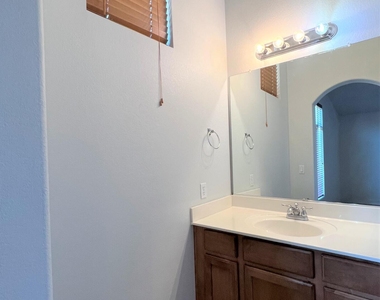 2150 W Alameda Road - Photo Thumbnail 44