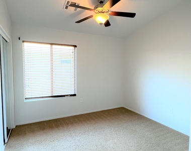 2150 W Alameda Road - Photo Thumbnail 37