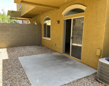 2150 W Alameda Road - Photo Thumbnail 47