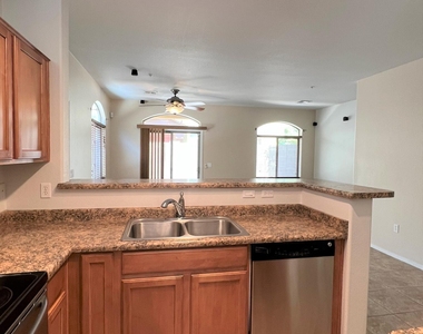 2150 W Alameda Road - Photo Thumbnail 15