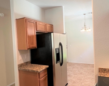 2150 W Alameda Road - Photo Thumbnail 13