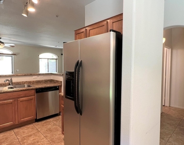 2150 W Alameda Road - Photo Thumbnail 16