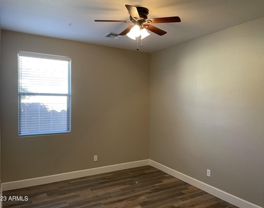 17416 N 170th Lane - Photo Thumbnail 15