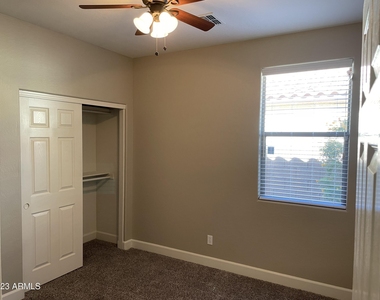 17416 N 170th Lane - Photo Thumbnail 13