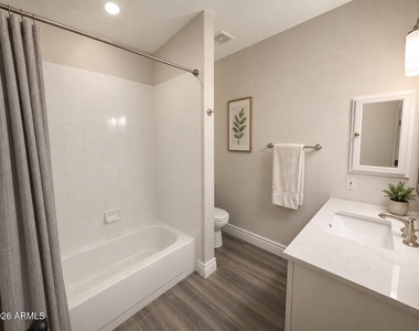 7401 W Arrowhead Clubhouse Drive - Photo Thumbnail 13