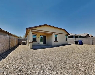 17930 W Villa Chula Lane - Photo Thumbnail 8