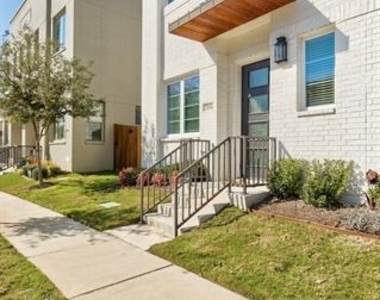 2816 Merrimac Street - Photo Thumbnail 30