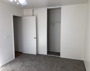 16176 W Adams Street - Photo Thumbnail 19