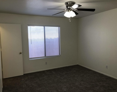 16176 W Adams Street - Photo Thumbnail 14