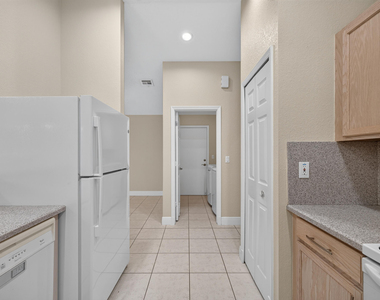 4481 Nw 20th Avenue - Photo Thumbnail 9