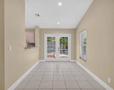 4481 Nw 20th Avenue - Photo Thumbnail 13
