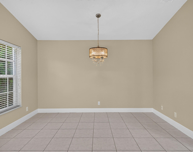 4481 Nw 20th Avenue - Photo Thumbnail 12