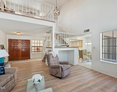 11011 N 92nd Street - Photo Thumbnail 6
