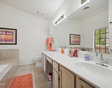 11011 N 92nd Street - Photo Thumbnail 13