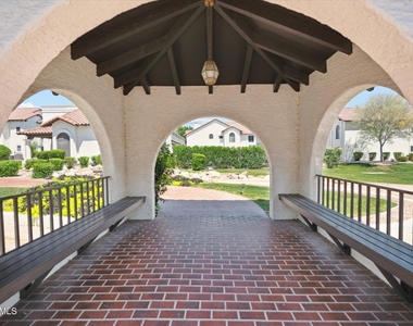 11011 N 92nd Street - Photo Thumbnail 1