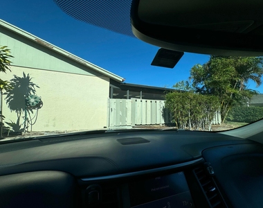 8016 Ambach Way - Photo Thumbnail 11