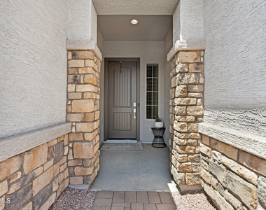 20132 W Catalina Drive - Photo Thumbnail 41