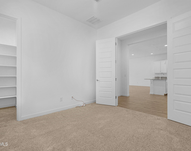 20132 W Catalina Drive - Photo Thumbnail 24