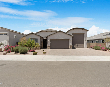 20132 W Catalina Drive - Photo Thumbnail 40