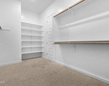 20132 W Catalina Drive - Photo Thumbnail 21
