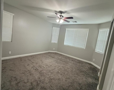 1810 W Loemann Drive - Photo Thumbnail 3