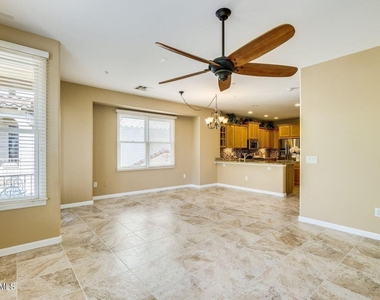 3642 E Horace Drive - Photo Thumbnail 9