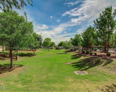 3642 E Horace Drive - Photo Thumbnail 26