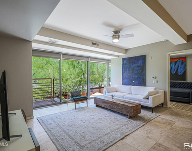 7117 E Rancho Vista Drive - Photo Thumbnail 5