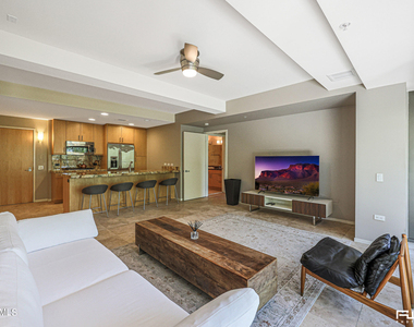 7117 E Rancho Vista Drive - Photo Thumbnail 7
