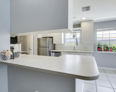 10870 Sw Dardanelle Drive - Photo Thumbnail 5