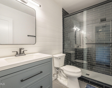 4701 N 68th Street - Photo Thumbnail 8