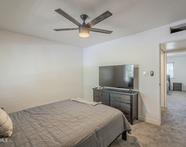 4701 N 68th Street - Photo Thumbnail 7