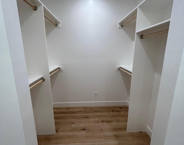 302 W Culver Street - Photo Thumbnail 13
