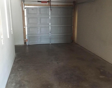 1234 E Riviera Drive - Photo Thumbnail 10