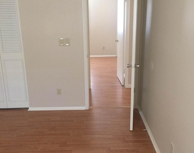 1234 E Riviera Drive - Photo Thumbnail 21