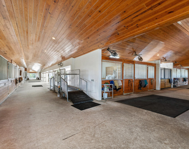 4751 S South Road - Photo Thumbnail 7