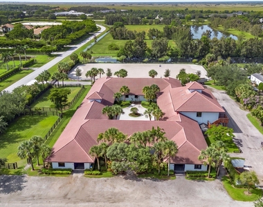 4751 S South Road - Photo Thumbnail 2