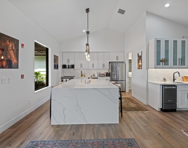 4751 S South Road - Photo Thumbnail 20