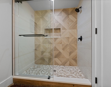 4751 S South Road - Photo Thumbnail 24