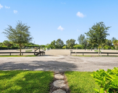 4751 S South Road - Photo Thumbnail 29