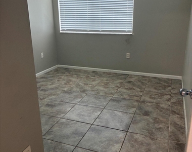 7888 Sonoma Springs - Photo Thumbnail 6