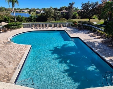 128 Sw Peacock Boulevard - Photo Thumbnail 27