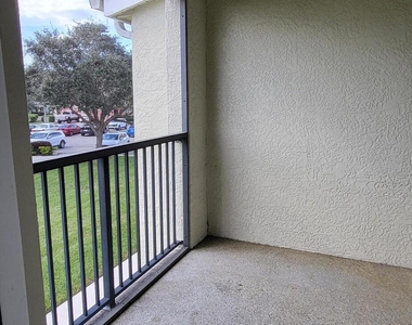 128 Sw Peacock Boulevard - Photo Thumbnail 22