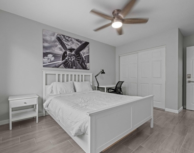1007 Ne 9th Court - Photo Thumbnail 11