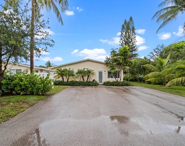1007 Ne 9th Court - Photo Thumbnail 20