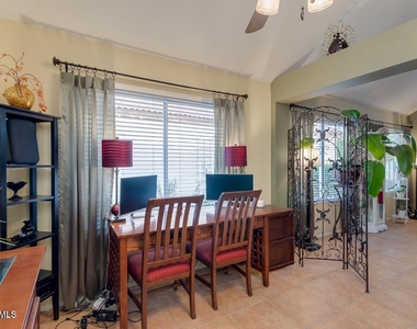 1830 E Citation Lane - Photo Thumbnail 27